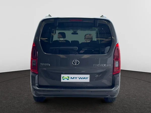 TOYOTA Proace City Verso Lwb Dsl (2023) — foto 16 van 20