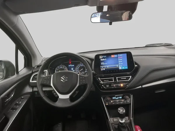 Suzuki S-Cross (2023) — foto 2 van 17