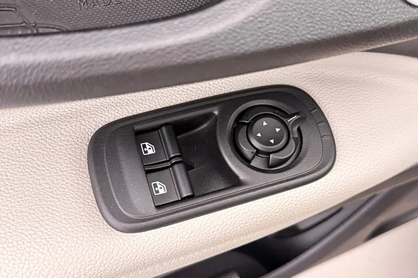 Fiat E-500 (2022) — foto 17 van 35