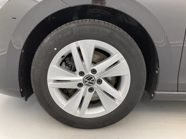 VOLKSWAGEN Golf Variant VIII (2021) — foto 26 van 36
