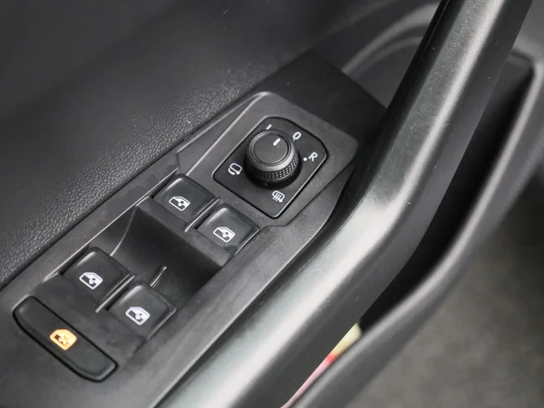 Volkswagen Polo (2023) — foto 24 van 37