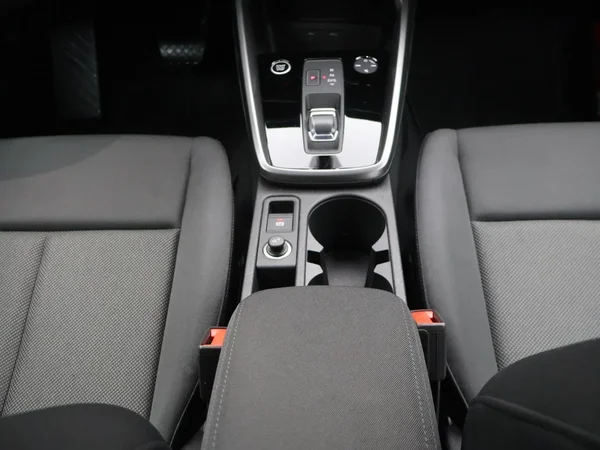 Audi A3 (2024) — foto 5 van 25