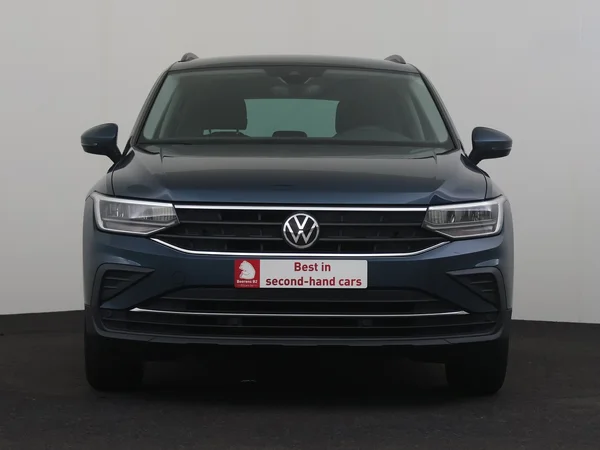 VOLKSWAGEN Tiguan (2022) — foto 26 van 28