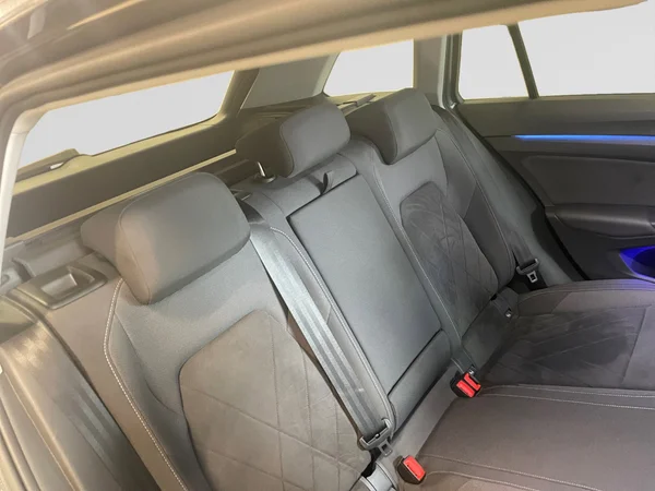 VOLKSWAGEN Golf VIII SW (2022) — foto 8 van 21