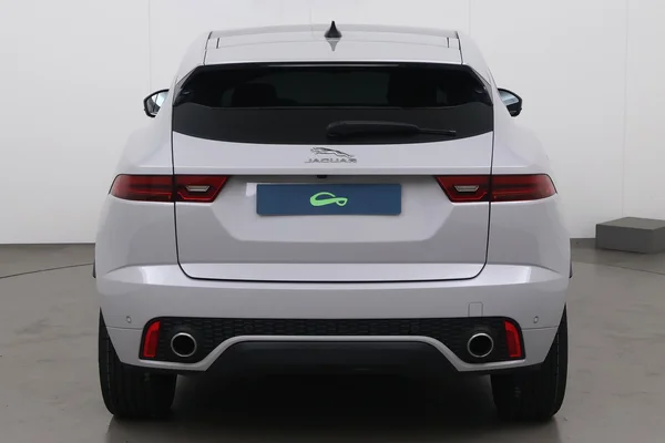 Jaguar E-Pace (2020) — foto 18 van 23