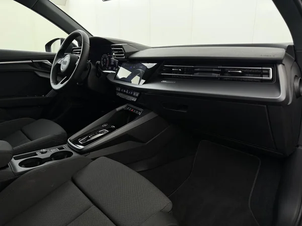 AUDI A3 Sportback (2025) — foto 10 van 18