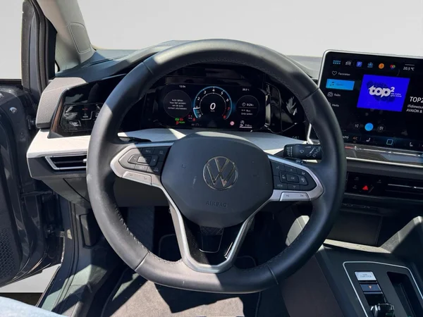 VOLKSWAGEN Golf VIII (2026) — foto 15 van 24