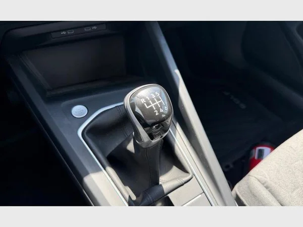 Volkswagen Golf VII SW (2024) — foto 7 van 27