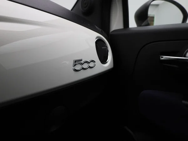 Fiat 500 (2021) — foto 14 van 36