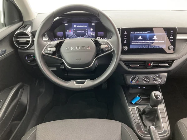 SKODA Fabia (2025) — foto 6 van 32