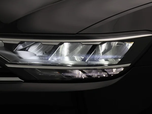 Volkswagen Passat (2023) — foto 6 van 42