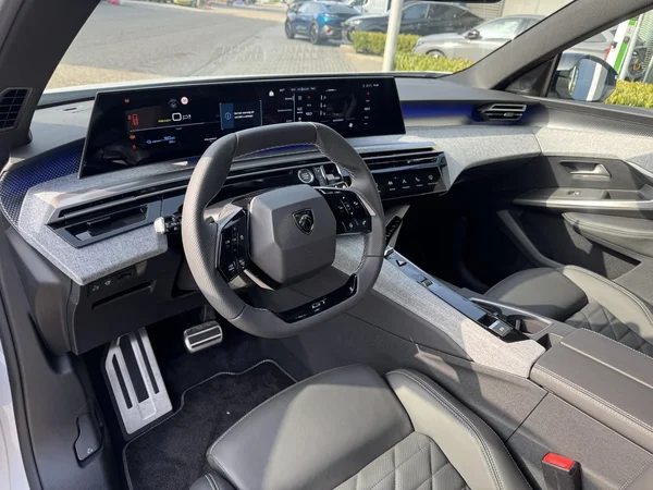 Peugeot e-5008 (2026) — foto 4 van 27