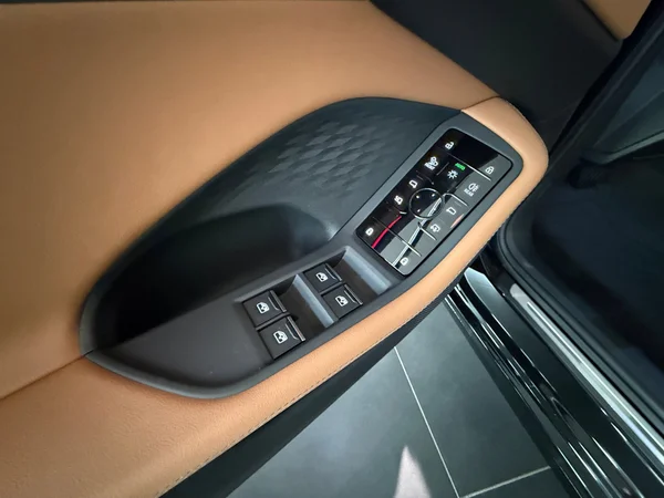 AUDI A6 e-hybrid (PHEV) (2026) — foto 2 van 21