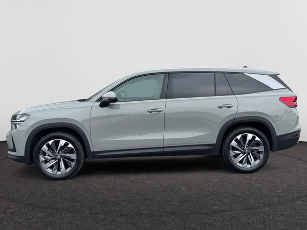 SKODA Kodiaq (2025) — foto 12 van 24