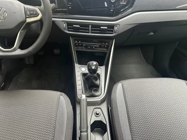 VOLKSWAGEN Taigo (2026) — foto 6 van 15
