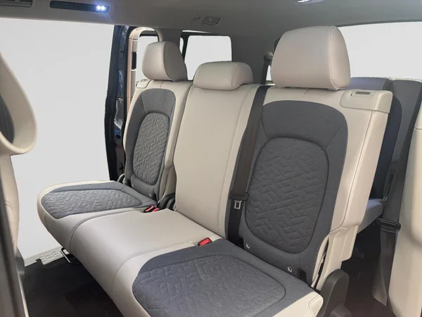 VOLKSWAGEN ID.Buzz Lwb (2026) — foto 10 van 24