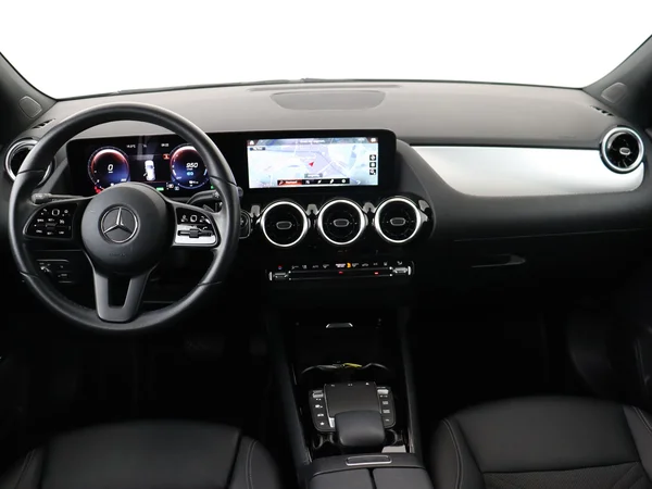 MERCEDES GLA 250 (2022) — foto 33 van 33