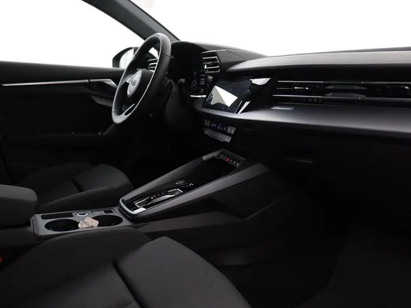 AUDI A3 Sportback (2025) — foto 12 van 18