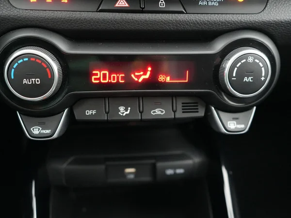Kia Stonic (2025) — foto 9 van 21