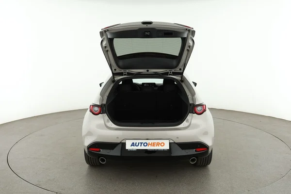 Mazda 3 (2024) — foto 7 van 16