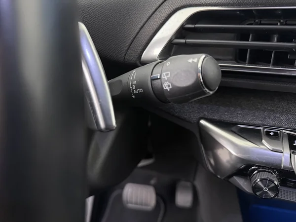 PEUGEOT 3008 (2022) — foto 18 van 27