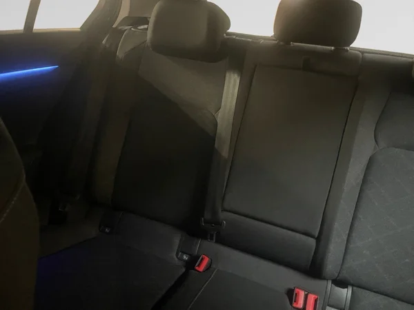 VOLKSWAGEN Golf VIII (2022) — foto 8 van 19