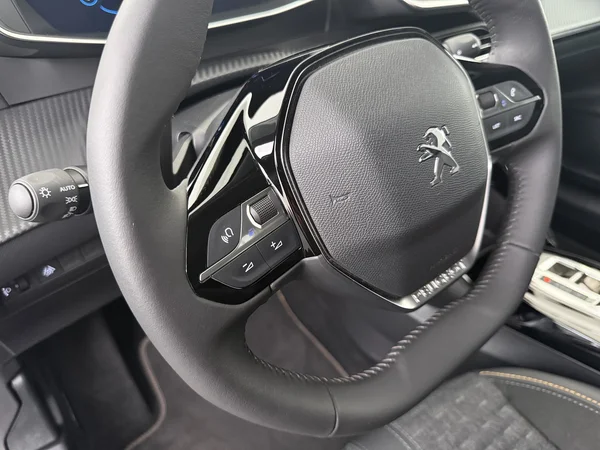 PEUGEOT 208 (2022) — foto 9 van 26