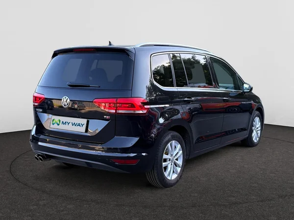 VOLKSWAGEN Touran (2018) — foto 20 van 24