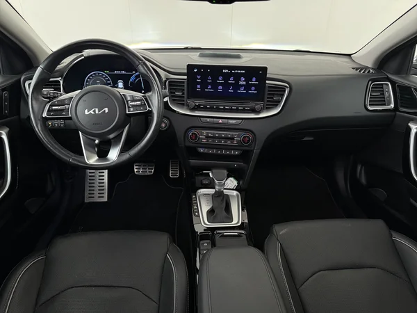 KIA XCeed (2022) — foto 34 van 34