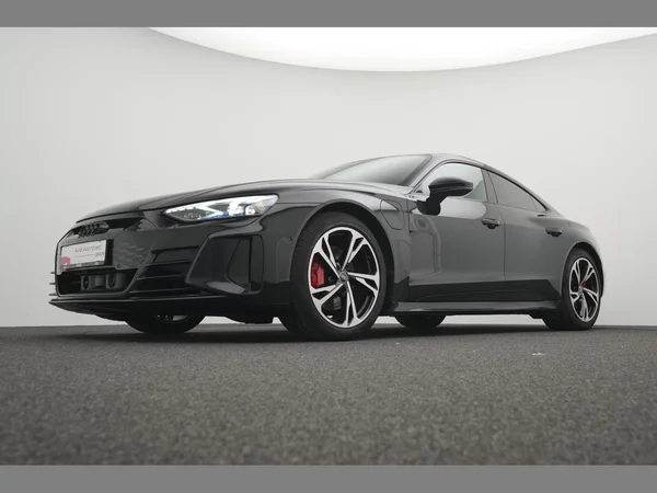 AUDI E-tron GT (2021) — foto 32 van 35