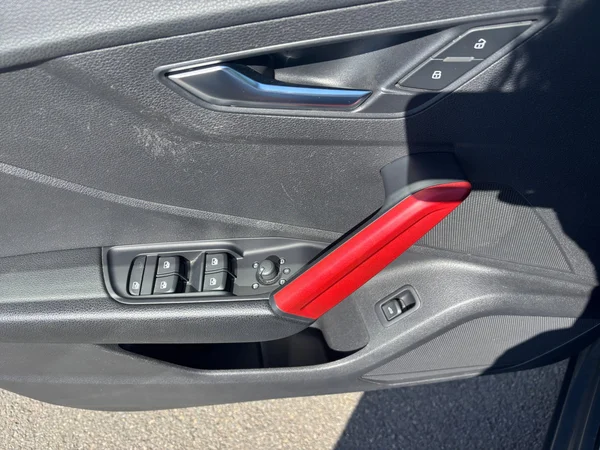 AUDI Q2 (2017) — foto 5 van 17