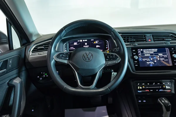 Volkswagen Tiguan (2022) — foto 13 van 37