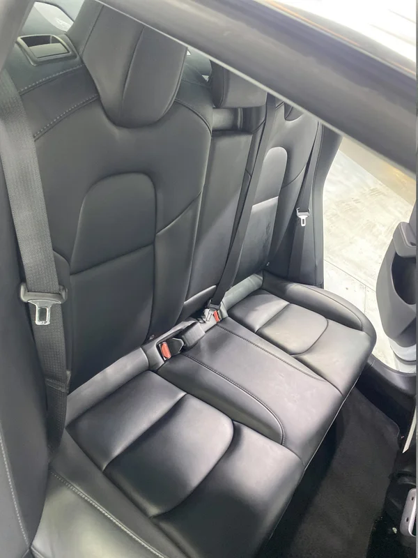 Tesla Model 3 (2020) — foto 33 van 45