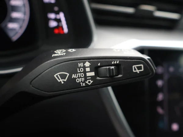 AUDI A6 SW PHEV (2020) — foto 10 van 32