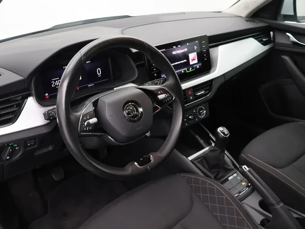 Škoda Kamiq (2024) — foto 5 van 26