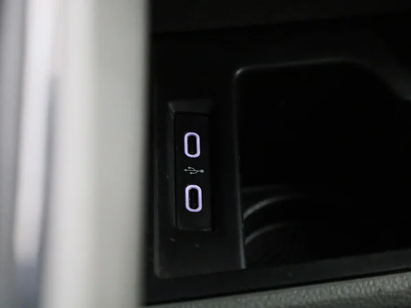 Volkswagen Transporter (2023) — foto 22 van 38
