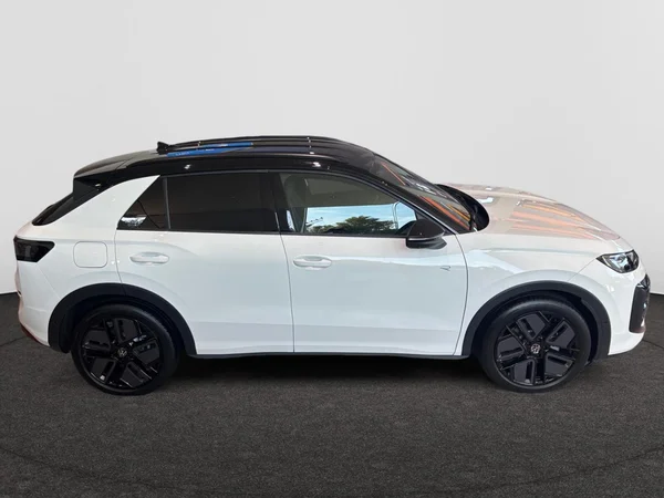 VOLKSWAGEN T-Roc (2025) — foto 18 van 21