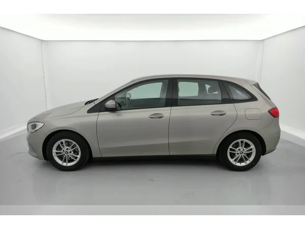 MERCEDES-BENZ B 180 (2020) — foto 36 van 36