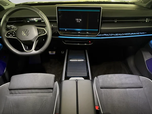 VOLKSWAGEN ID.7 Tourer (2025) — foto 3 van 24