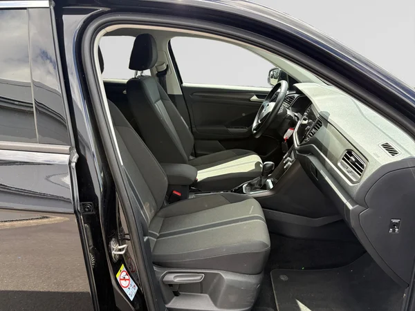 VOLKSWAGEN T-Roc (2020) — foto 5 van 20