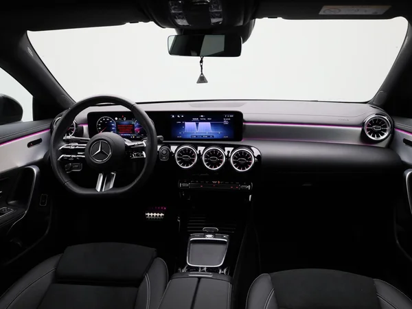 Mercedes-Benz CLA (2025) — foto 35 van 47