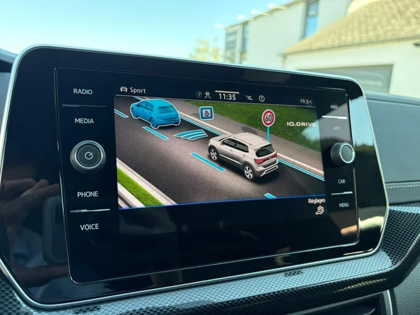 VOLKSWAGEN T-Cross (2025) — foto 19 van 19