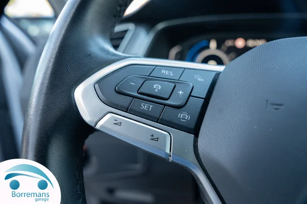 Volkswagen Tiguan (2023) — foto 28 van 43