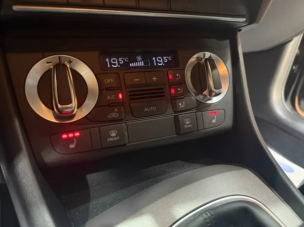 Audi Q3 (2015) — foto 4 van 20