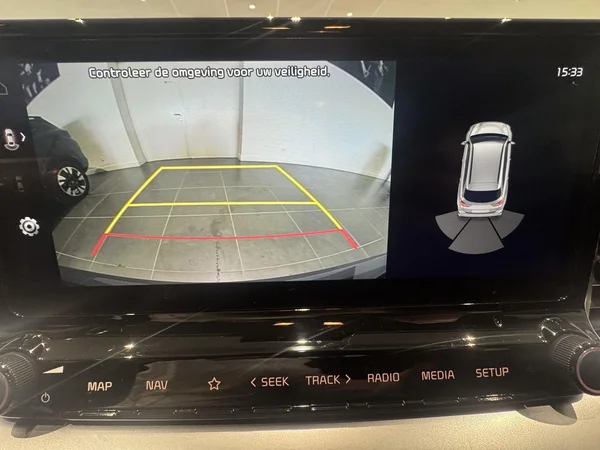 Kia cee'd (2023) — foto 18 van 26