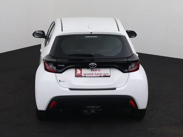 TOYOTA Yaris (2023) — foto 22 van 25