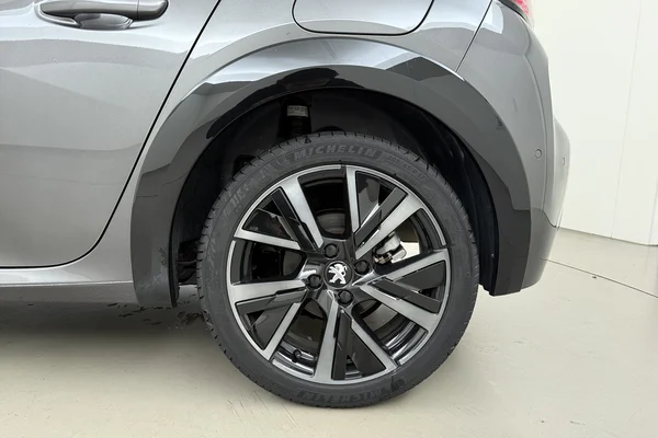 Peugeot 208 (2023) — foto 19 van 22