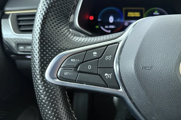 Renault Arkana E-TECH (HEV) (2023) — foto 6 van 19