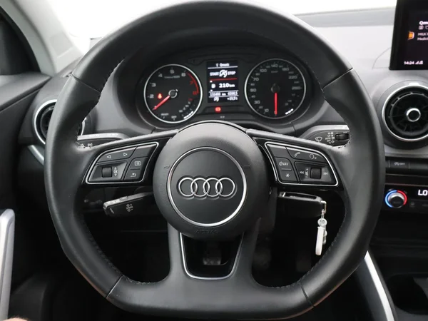 AUDI Q2 (2020) — foto 3 van 25