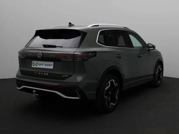 VOLKSWAGEN Tiguan (2025) — foto 14 van 20